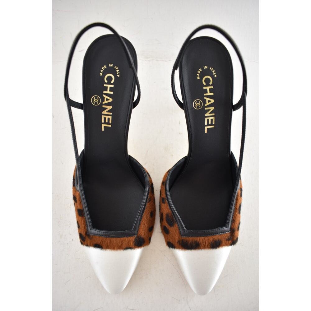 Chanel 26A Brown Leopard Black White Sling CC Gold Logo Slingback Heel Pump 37.5 - Picture 15 of 16